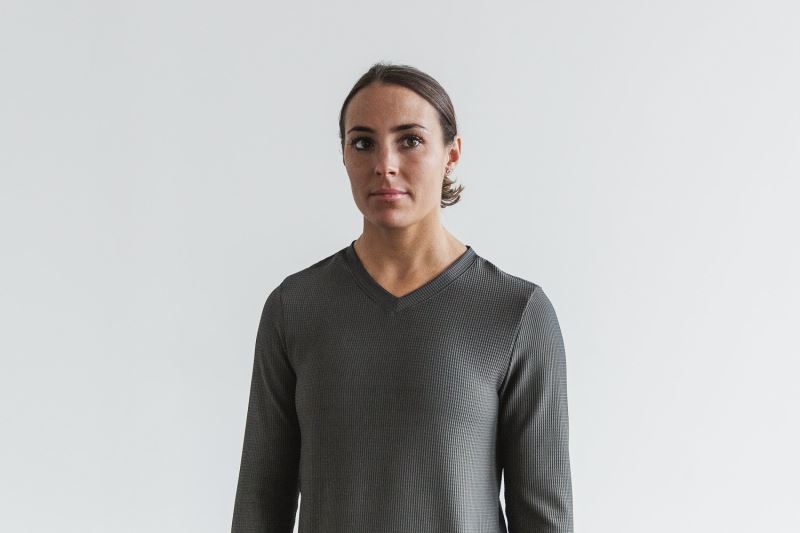 Nobull V-Neck Long Sleeve Waffle Sweatshirt Damen Dunkelgrau | MQWANG192